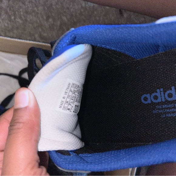 Adidas - Picture 2 of 2